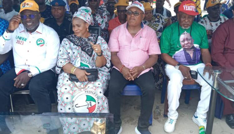 Rt. Hon. Sheriff Oborevwori, Chief Funkekeme Solomon, and other Peoples Democratic Party, PDP, dignitaries | Delta PDP Takes Campaign to the Grassroots Ahead of APC